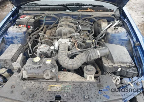 2009 Ford Mustang V6/V6 Premium from USA, damaged, VIN 1ZVHT80N795131542